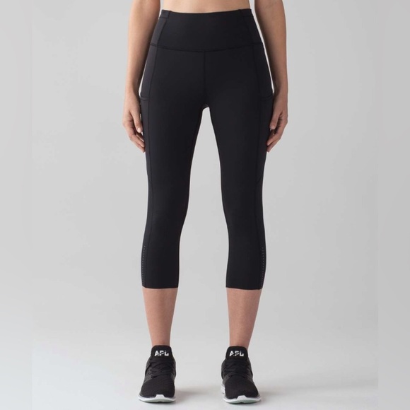 Lululemon Fast & Free Crop II Leggings Nulux 19" High Waisted Pockets Black 4 - Picture 5 of 14